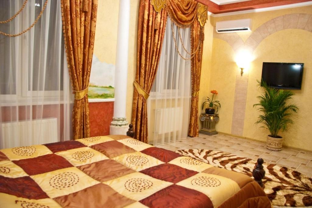 Coliseum Hotel Khmel'nyts'kyy Phòng bức ảnh